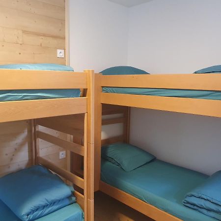Chalet Jaune Charmant Som Sarcenas المظهر الخارجي الصورة